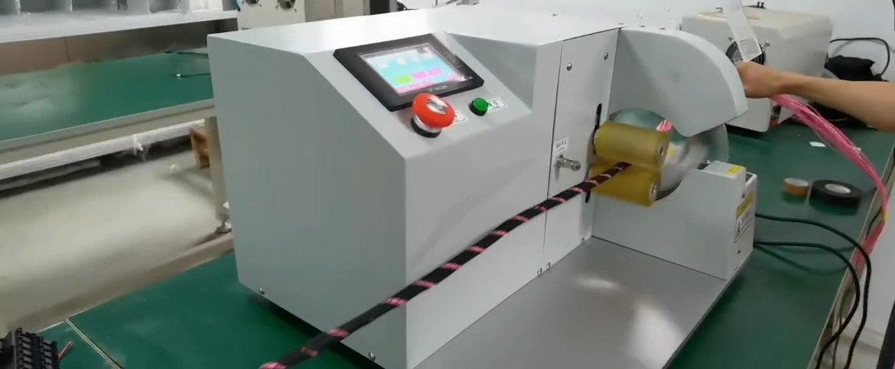 Máy quấn băng keo thông minh dạng xoắn ốc - Quấn cách khoảng chính xác cho bó dây điện
