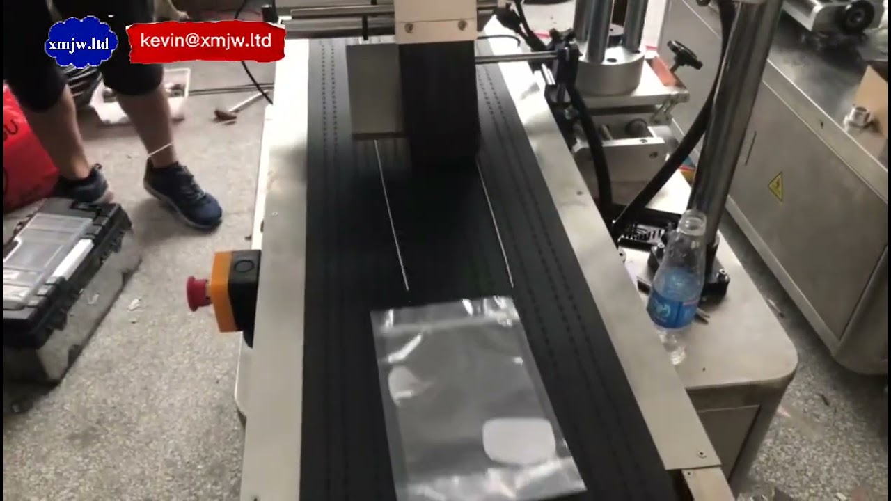 Máy Dán Nhãn Tự Động Cho Sản Phẩm Phẳng Dày - Tối Ưu Hóa Đóng Gói