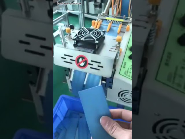 Máy Cắt Băng Dính Vải Tự Động 500W – Dao Nóng Lạnh Cắt Decal, Khóa Kéo, Ống Nhựa Chính Xác