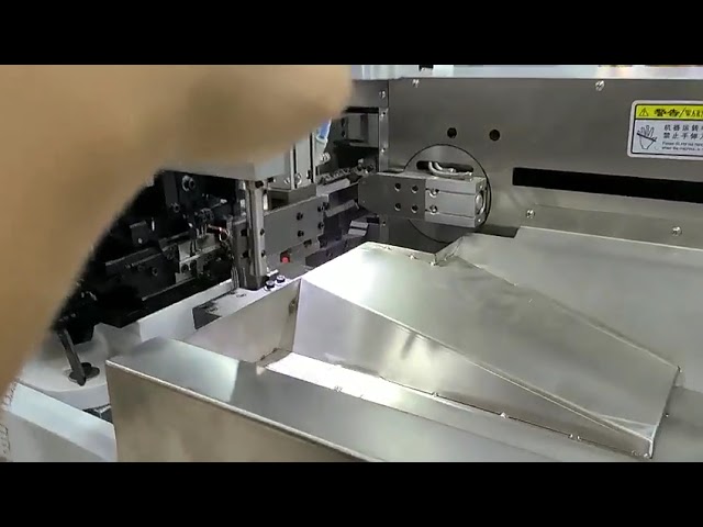 Máy cắt, tuốt và bấm đầu cáp ribbon tự động hai đầu – Tăng hiệu suất sản xuất