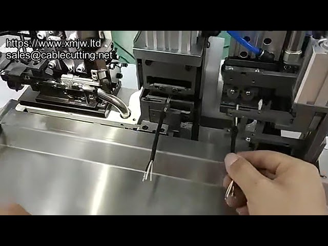 Máy tuốt dây, cắt dây và ép đầu cốt tự động - Nhà sản xuất uy tín