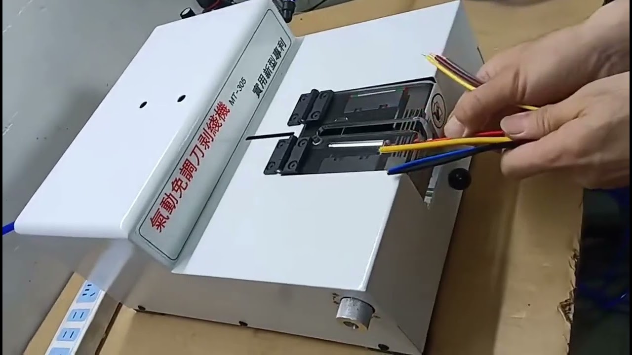 Máy Tuốt Dây Khí Nén Lưỡi Cố Định - Hiệu Suất Cao, Bền Bỉ
