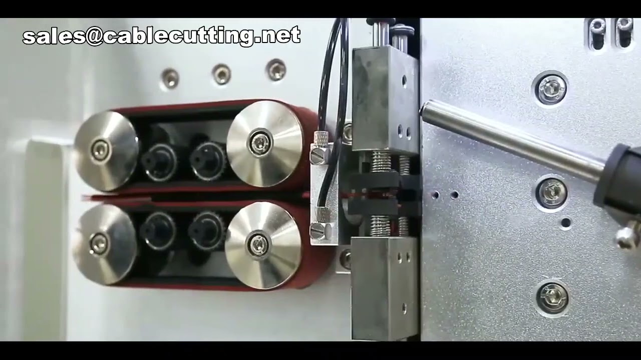 Máy tuốt và cắt dây cáp bọc - Tích hợp chức năng tuốt dây bên trong