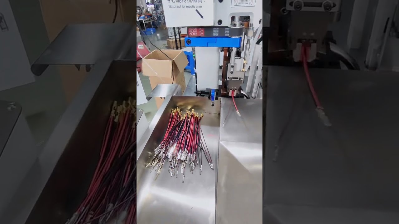 Máy ghép nối và bấm dây tự động cho nhiều kích cỡ #máyghépdây #tựđộnghóasảnxuất #nhàmáy