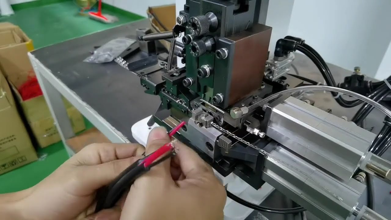 Máy Đầu Nối Liên Tục Dạng Băng - Xử Lý Hai Dây Hiệu Quả