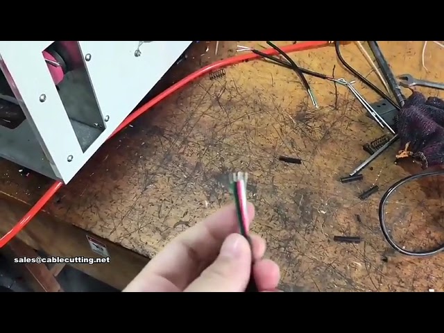 Máy Cắt và Tuốt Dây Cáp Bọc Nhiều Lõi Tự Động - Hiệu Suất Cao