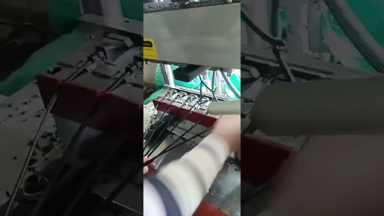 Máy ép phun 15T di động hiệu suất cao - Sản xuất chậu hoa nhựa nhanh chóng