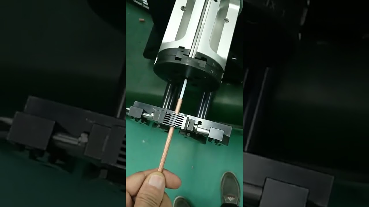 Máy Tuốt Dây Cáp Ô Tô Kiểu Xoay | Máy Bóc Vỏ Cáp Đồng Trục RF Y Tế