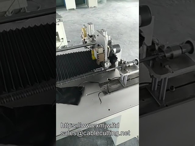 Máy quấn dây lò xo tự động cho cuộn cáp điện - Hiệu suất vượt trội