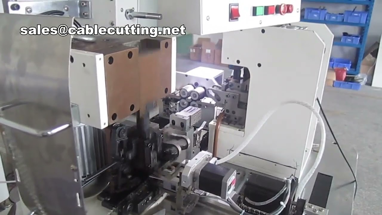 Máy cắt, tước và ép đầu dây cáp dẹt tự động – Tối ưu hóa sản xuất dây điện
