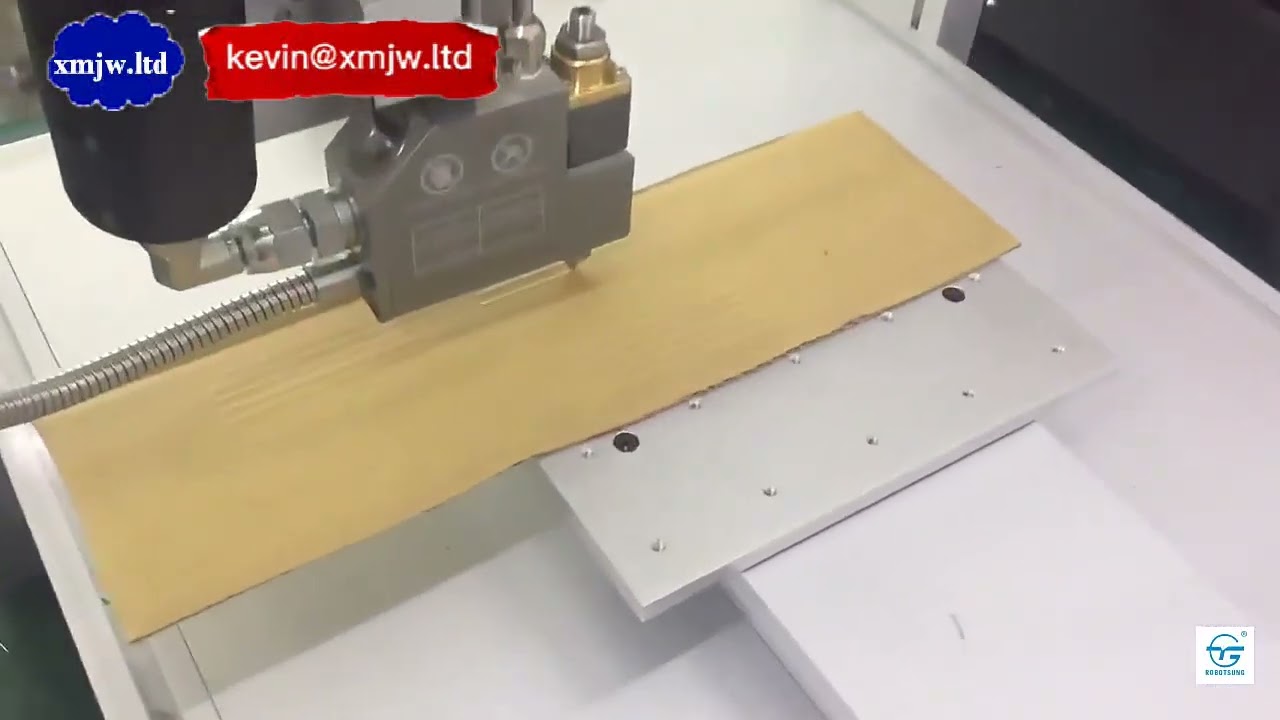 Robot phân phối keo nóng chảy tự động - Máy dán keo thông minh