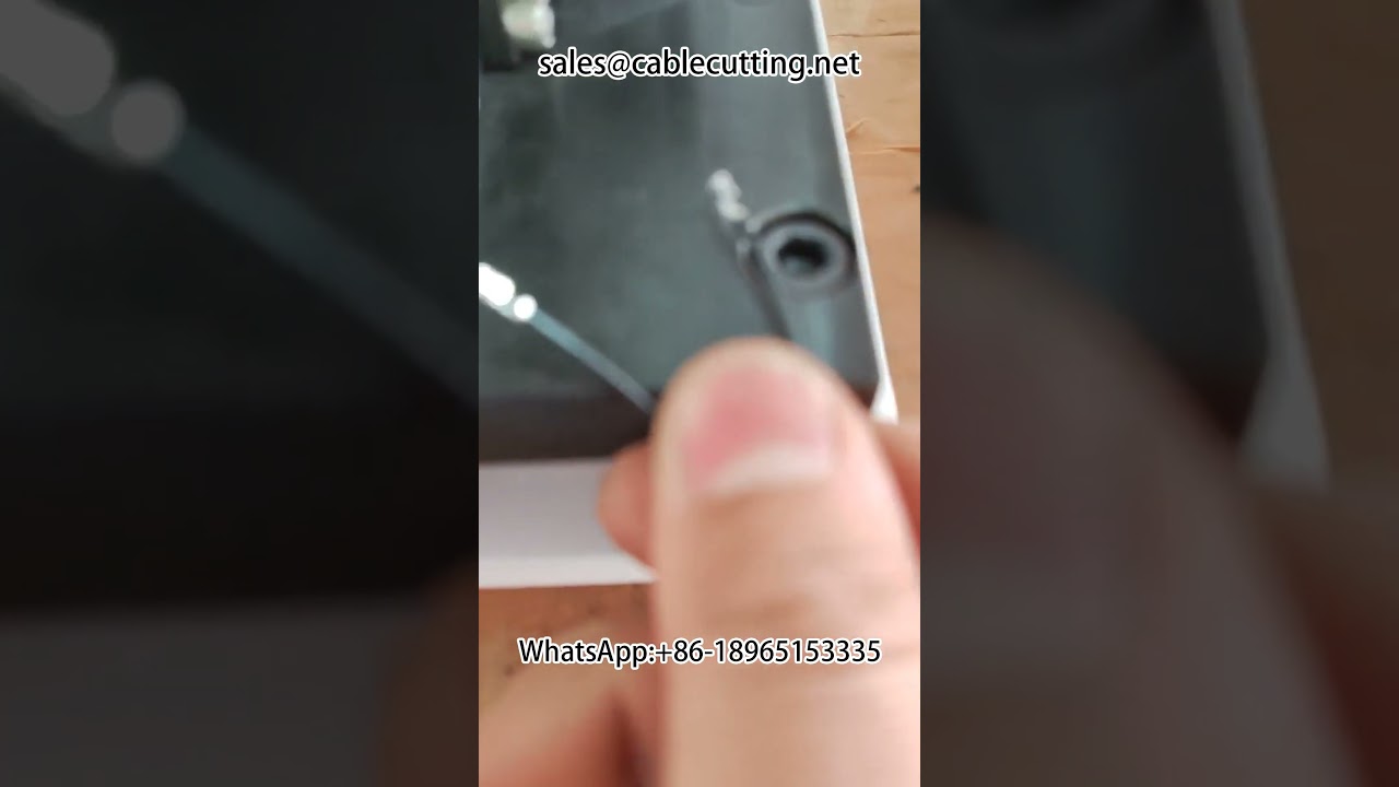 Máy tuốt dây và đục lỗ đầu cáp tích hợp – Tối ưu hóa sản xuất dây cáp