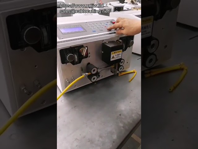 Máy cắt tuốt dây cáp điện tự động chạy motor - Hàng đã qua sử dụng chất lượng cao