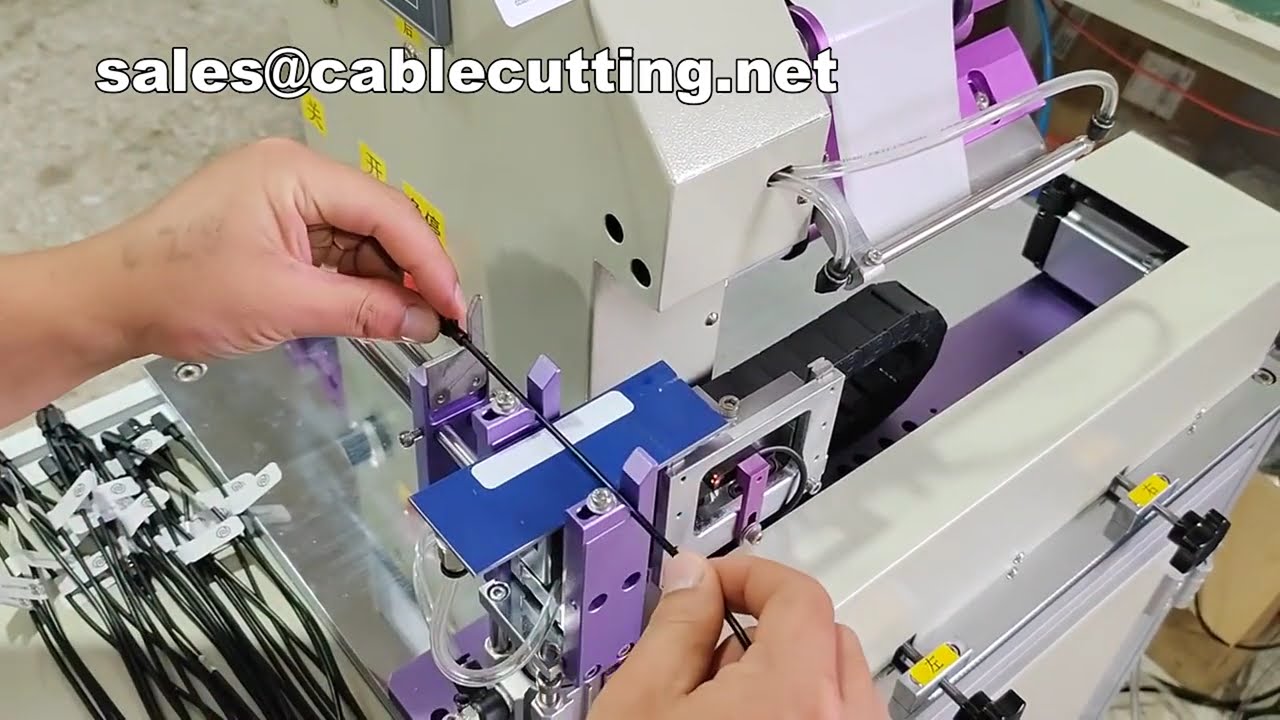 Máy Dán Nhãn Gấp Dây Servo Độ Chính Xác Cao – Tốc Độ & Chất Lượng Vượt Trội