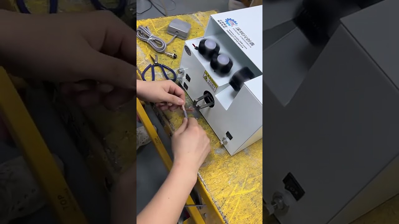 Máy Chải Dây Khí Nén 220V | Thiết Bị Chải & Xoắn Cáp Điện Tự Động Cho Dây Cáp