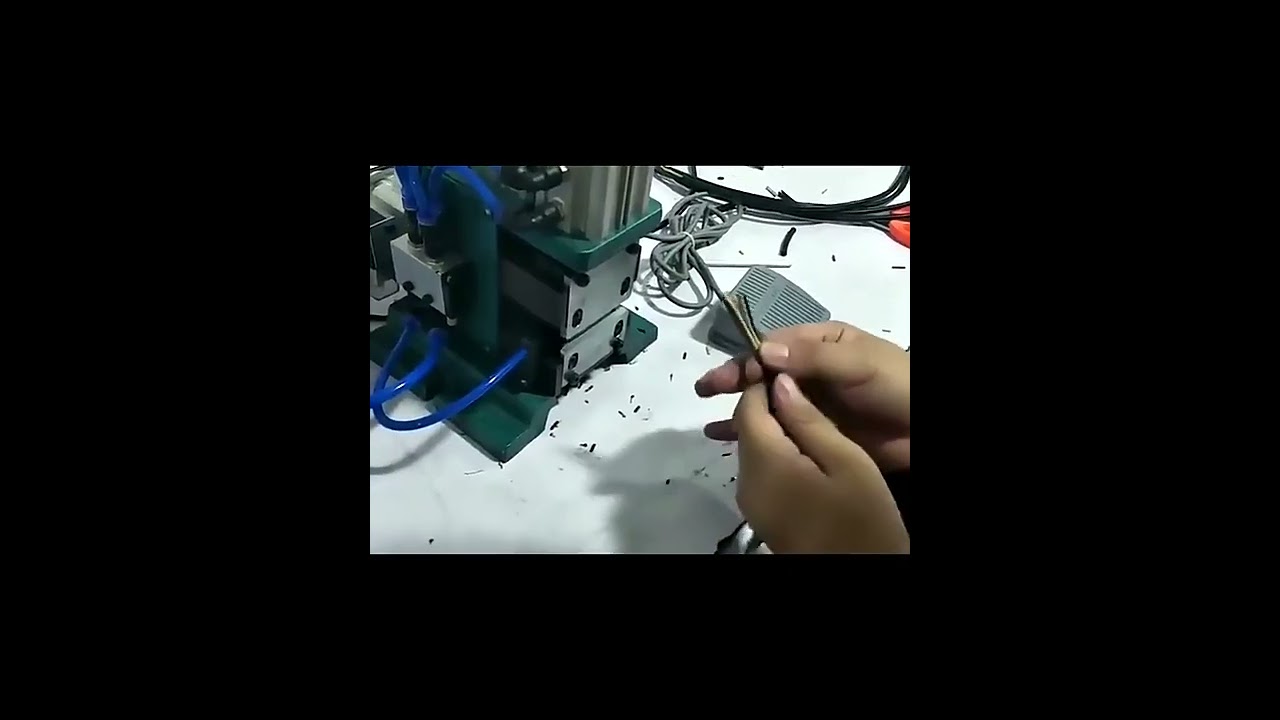 Máy Tuốt & Xoắn Dây Đa Lõi Khí Nén 3FN (220V) - Hiệu Quả Cao Cho Công Nghiệp